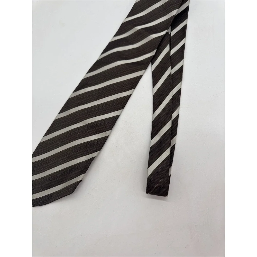 Mondo Di Marco gorgeous tie